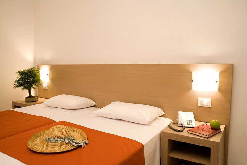 Atlantica Hotel 4*