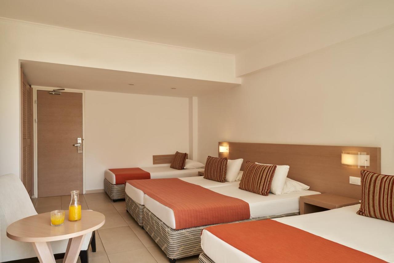 מלון Atlantica 4*