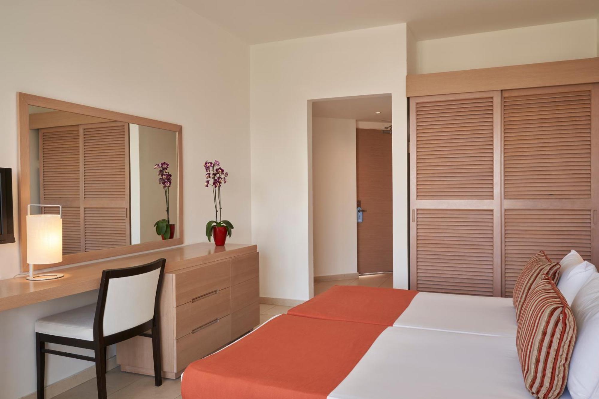 Atlantica 4*